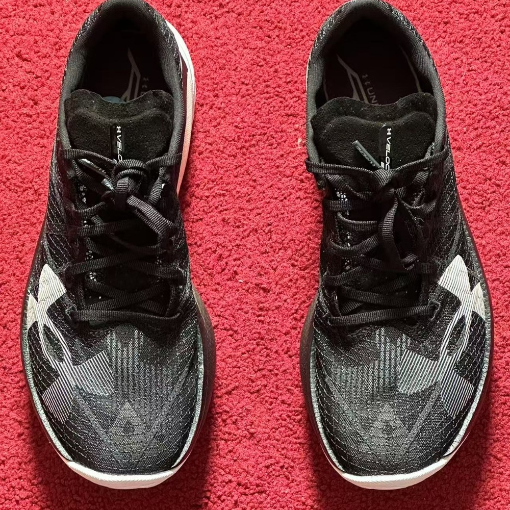 Under Armour Flow Velociti Elite 2 Racing Men’s Size 10 - 'Black White'
